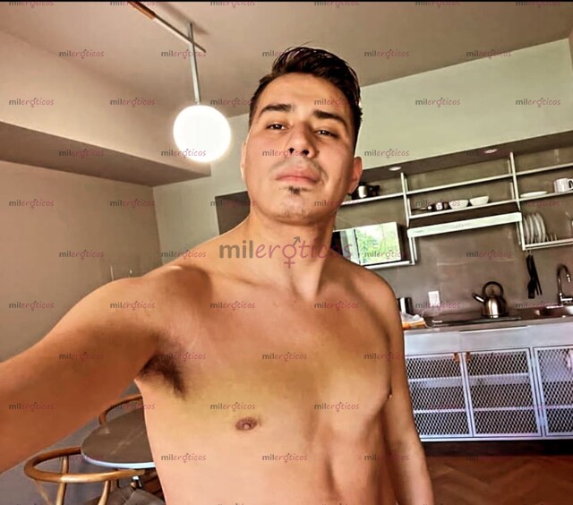 FOTOS DE JOSE LUIS DE 31 AÑOS ,RICO Y CHACALON DISPUESTO A TODO POR COMPLACERTE
