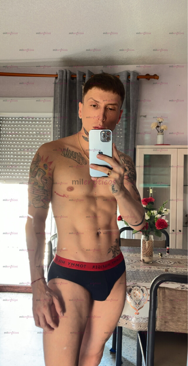 FOTOS DE VALENTINO POCOS DÍAS EDUCACIÓN BUEN ROYO MUY CALIENTES