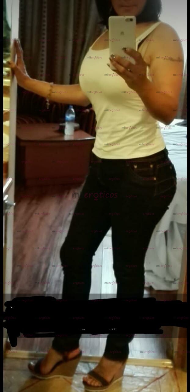 FOTOS DE LIA, ESPECTACULAR SEXOSERVIDORA COMPLACIENTE