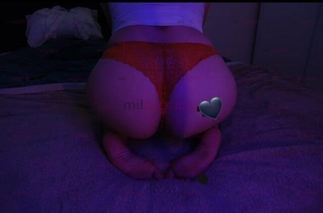 FOTOS DE CHICA NUEVA CON GANAS DE UN BUEN SEXO , JUGETONA, Y COMPLACIENTE