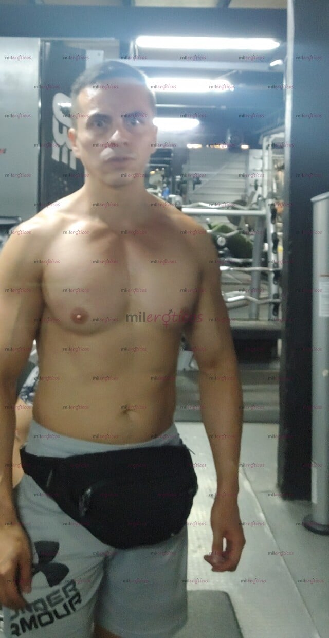 FOTOS DE PASIVO MUY CALIENTE DESEOSO DE SENTIR TODA TÚ VERGA PAPI