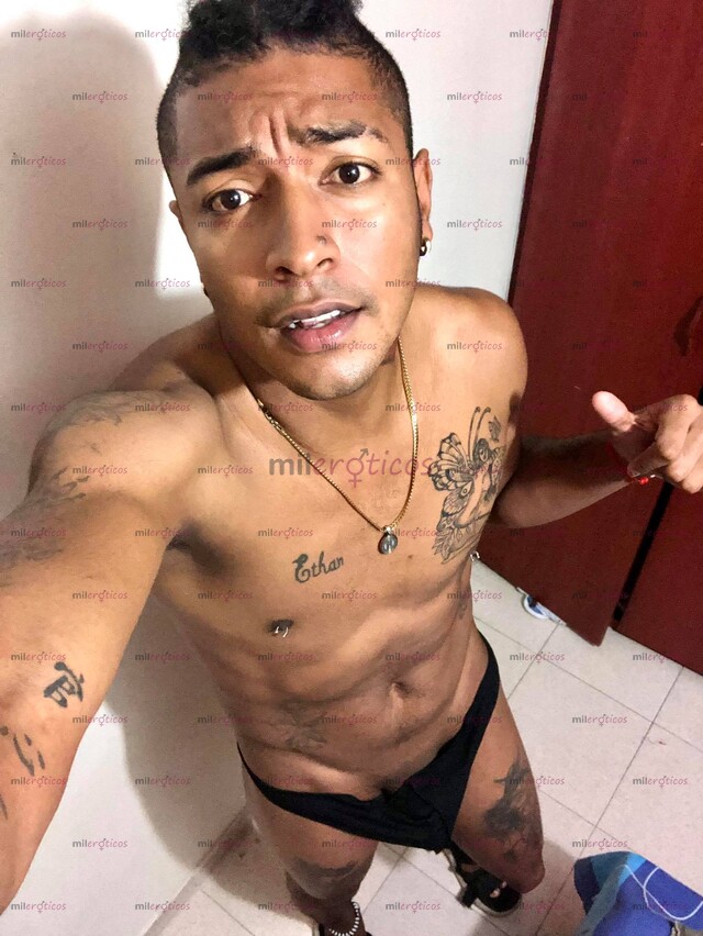 FOTOS DE SOY EL CJICO AARDIENTE OARA TI PARA CUNPMIR TUS FANTAVIAS Y PARARLA RICO