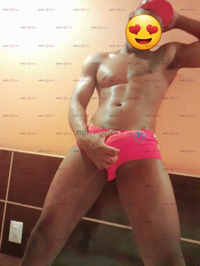 FOTOS DE ALFRE RECIÉN LLEGADO DE CUBA BIEN DOTADO PARA COMPLACERTE