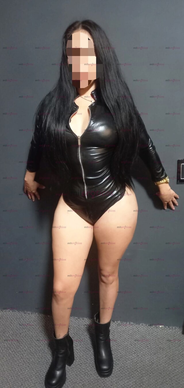 FOTOS DE NATASHA .... UNIVERSITARIA DISPUESTA A COMPLACERTE.... INICIANDO