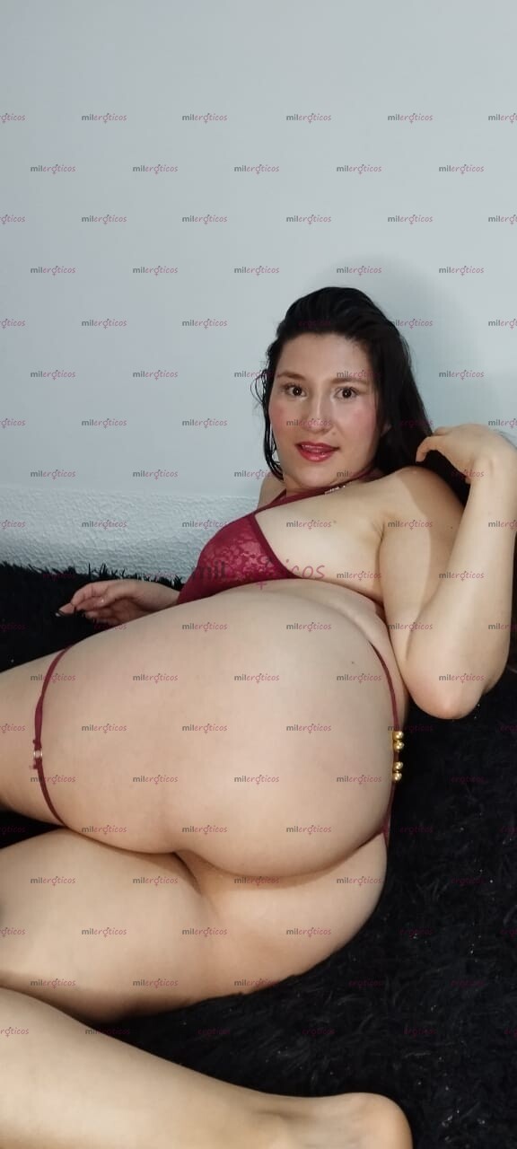 FOTOS DE DELICIOSA JUGOSA ESTOY CALIENTE PARA TI MÉTELO PAPI MÉTELO