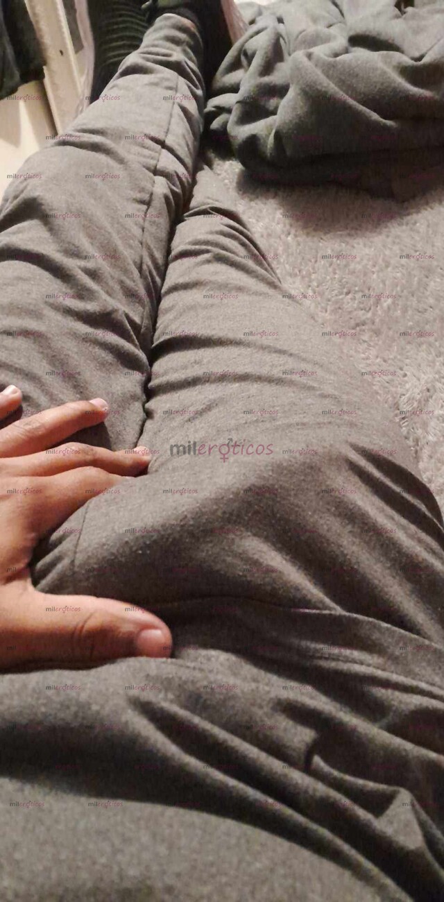 FOTOS DE CHICO ATRACTIVO CON CUERPO DEPORTISTA QUE TE LLENARÁ DE PLACER