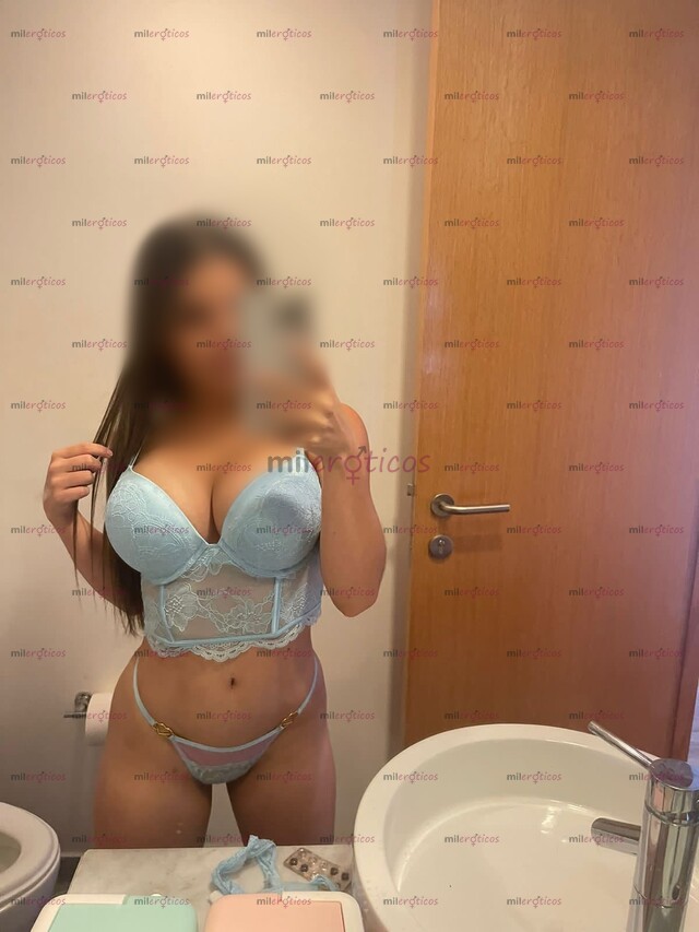 FOTOS DE VALENTINA HERMOSA NENITA CON GANAS DE JUGAR POR VIDEOLLAMADA