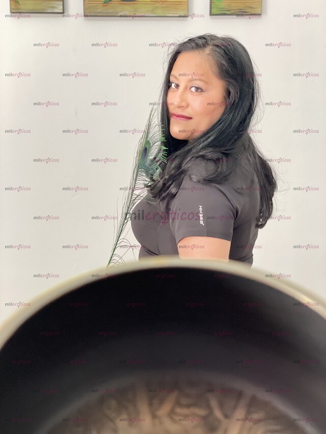 FOTOS DE MASAJE TANTRICO Y LINGAM POR MASAJISTA PROFESIONAL (MASAJES WENDY)
