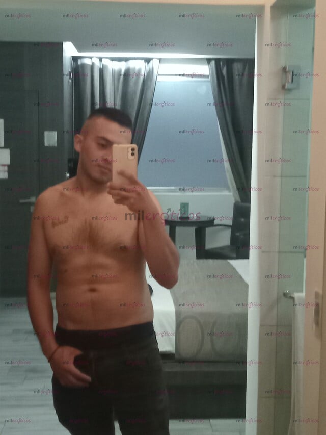 FOTOS DE SOY UN HOMBRE DISPUESTO A CUMPLIR CUALQUIER FANTASÍ