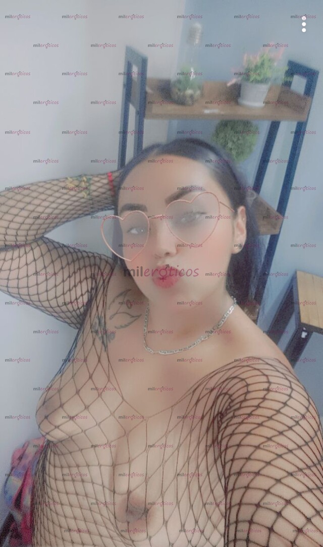 FOTOS DE SHEYLA UNA CHICA MUY EXTROVERTIDA Y CALIENTE