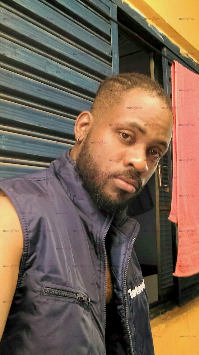 FOTOS DE EL INICIO DE UNA AVENTURA SEXUAL INOLVIDABLE, CON TU RICO NEGRITO GIGOLO (PUTO)