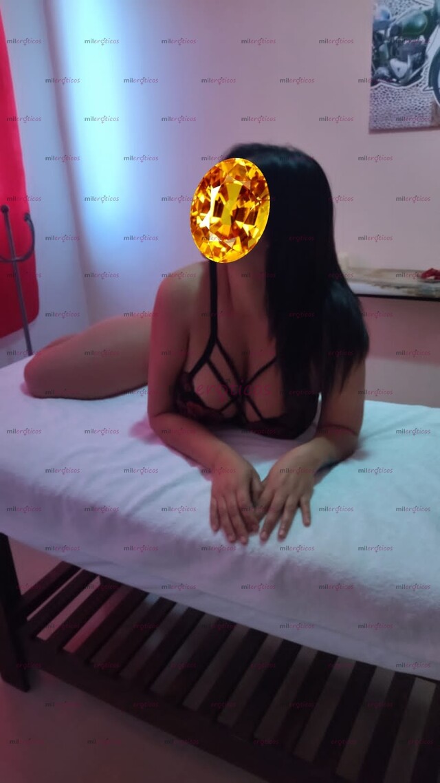 FOTOS DE SOY NICOLE, TERAPEUTA ERÓTICA SENSUAL, ESPECIALISTA EN MASAJE TÁNTRICO Y LINGAM.