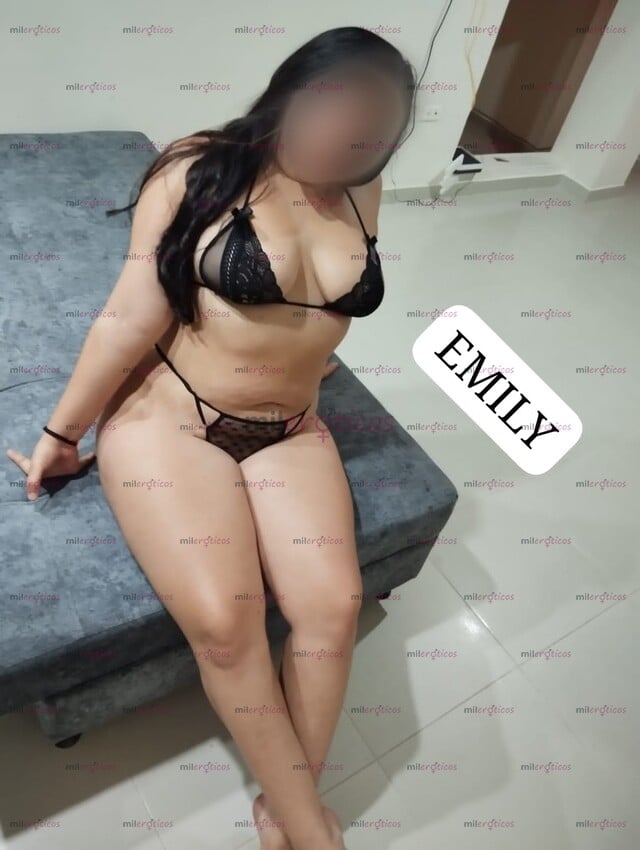 FOTOS DE EMILY GORDIBUENA VOLVÍ A TU CIUDAD A LLENARTE DE PLACER