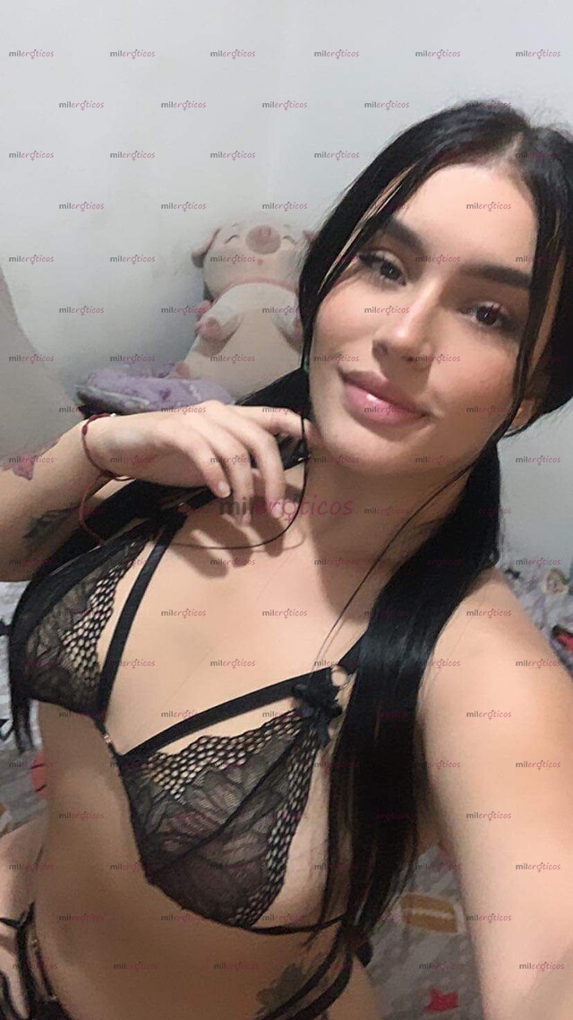 FOTOS DE HOLA AMOR SOY UNA COLOMBIANA CULONA Y MUY ARRECHA CON GANAS DE COMPLACERTE