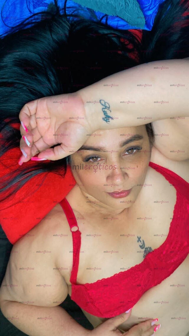 FOTOS DE SOY VALERY UNA EXPERIMENTADA DAMA, ME ENCANTA LA VERGA