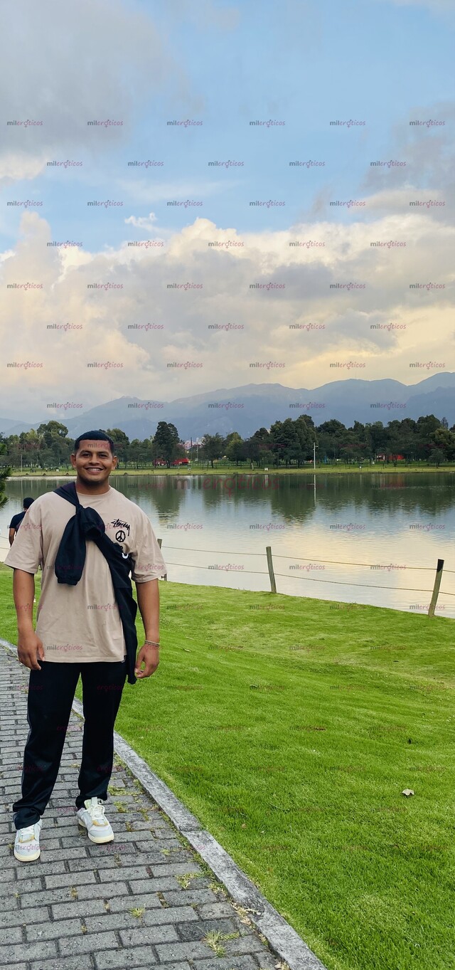 FOTOS DE MORENO FOGOSO, CON MUCHAS GANAS DE COMPLACERTE