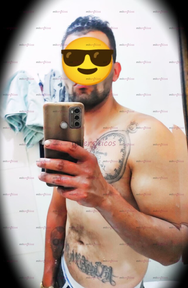 FOTOS DE GIGOLO DOTADO GUAPO ALTO 100% VARONIL MUY COMPLACIENTE Y DISCRETO