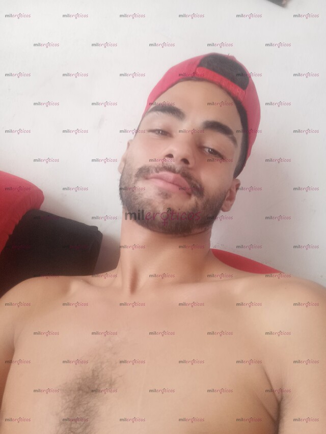 FOTOS DE JOVEN DE 23 AÑOS ADICTO AL SEXO. PREPARADO PARA CUMPLIR TUS FANTASÍAS