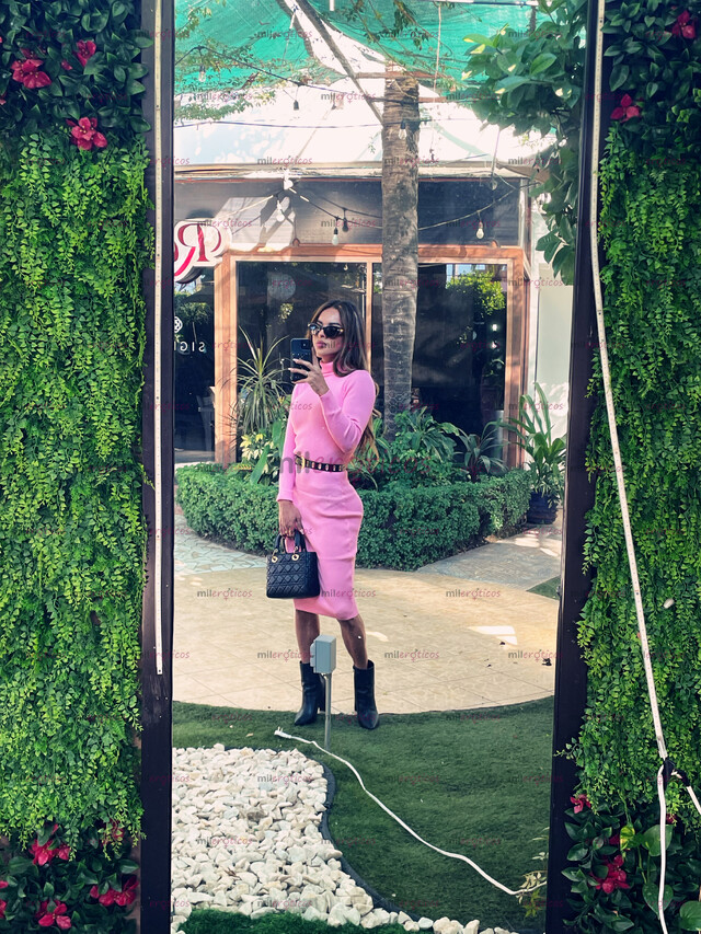 FOTOS DE LLEGO 19 MARZO ( ALEJANDRA UNA VERDADERA PETITEE CHAPARRITA 1,60