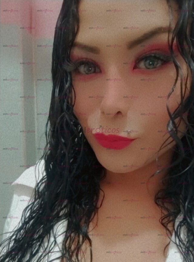 FOTOS DE VC) CUENTO CON LUGAR..BELLA Y CUERPO DE IMPACTO