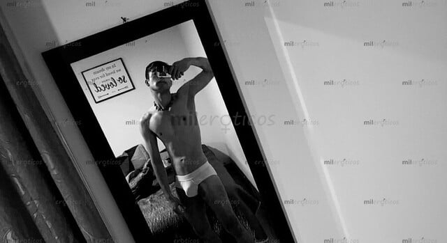 FOTOS DE JOVEN UNIVERSITARIO DISPUESTO A CALMAR TODAS TUS GANAS