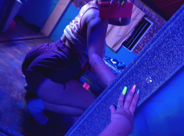 FOTOS DE HOLA PAPI RICO TE ESPERO PARA SACARTE LA LECHITA ESCRIBEME A WHATSAPP