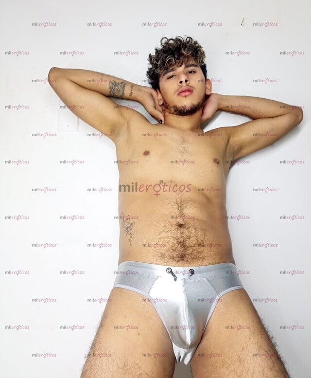 FOTOS DE JOVEN MORBOSO DE 21 AÑOS FETICHISTA COMPLACIENTE ADICTO AL SEXO