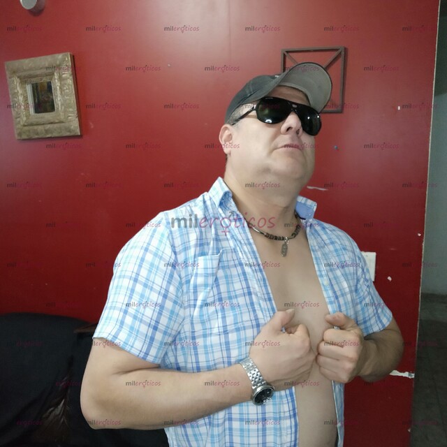 FOTOS DE MADURÓ ATRACTIVO ALTO FORNIDO LIMPIO Y DISCRETO EXCLUSIVO MUJERES