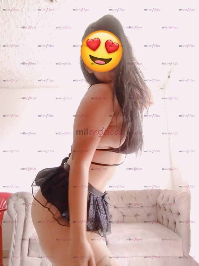 FOTOS DE CALIENTE MORENA ADICTA AL SEXO EN PROMOCIÓN HOT VISITAME