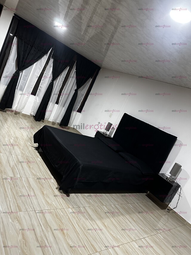 FOTOS DE CASA REINA EN BUSCA DE CHICAS MAYORES DE 18 AÑOS