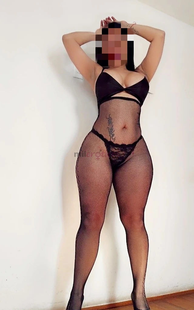 Soy jenyffer rica apretadita estrechita vagina jugosa disponible para ti con un servicio completo full oral garganta profunda fotos reales no pido ade...