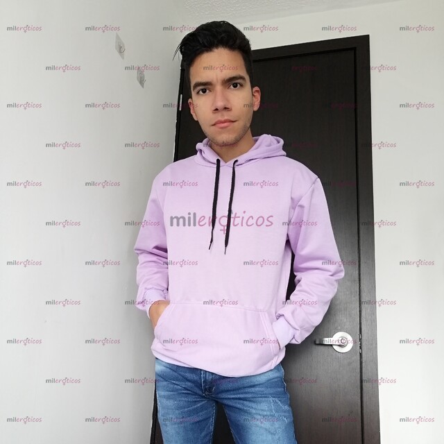 FOTOS DE PASIVO SERIO RESERVADO COMPLACIENTE CON BUEN CULO