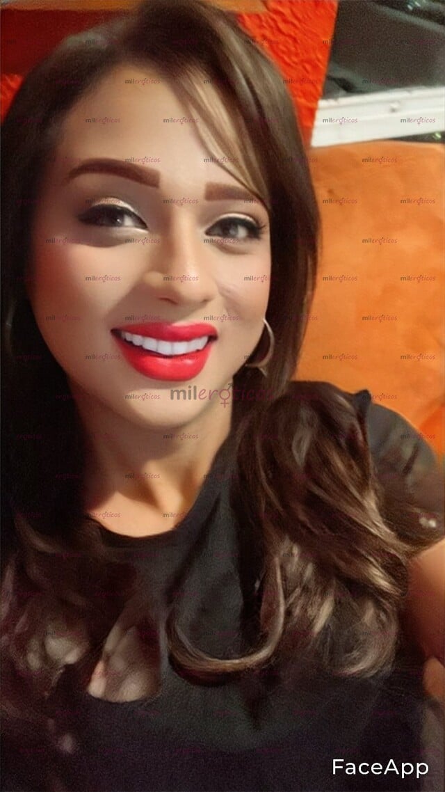 FOTOS DE ALUCINANTE TRANS LATINA CANDELA PURA JUNTO A MI CUERPO Y ENTRE MIS BRAZOS VIVIRA