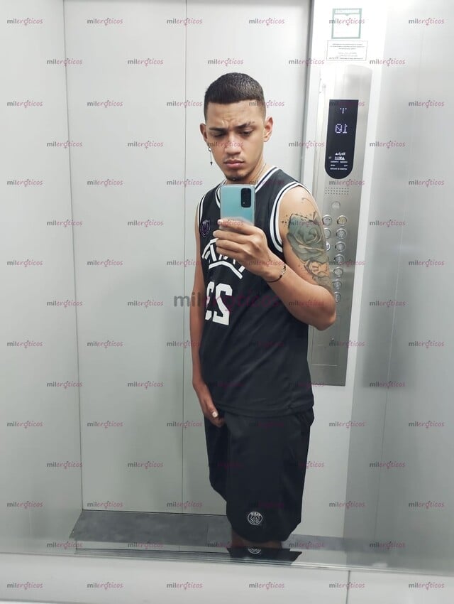 FOTOS DE MACHO ACTIVO VERGON LECHERO 24 CM, BISEXUAL Y DOMINANTE QUIERO ROMPERTE EL CULO