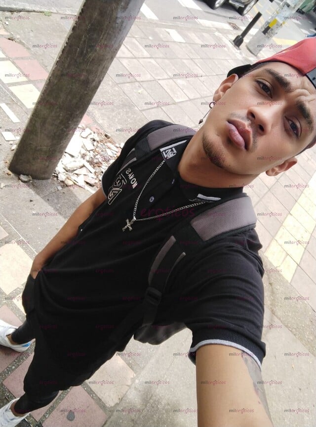 FOTOS DE MACHO ACTIVO VERGON LECHERO 24 CM, BISEXUAL Y DOMINANTE QUIERO ROMPERTE EL CULO
