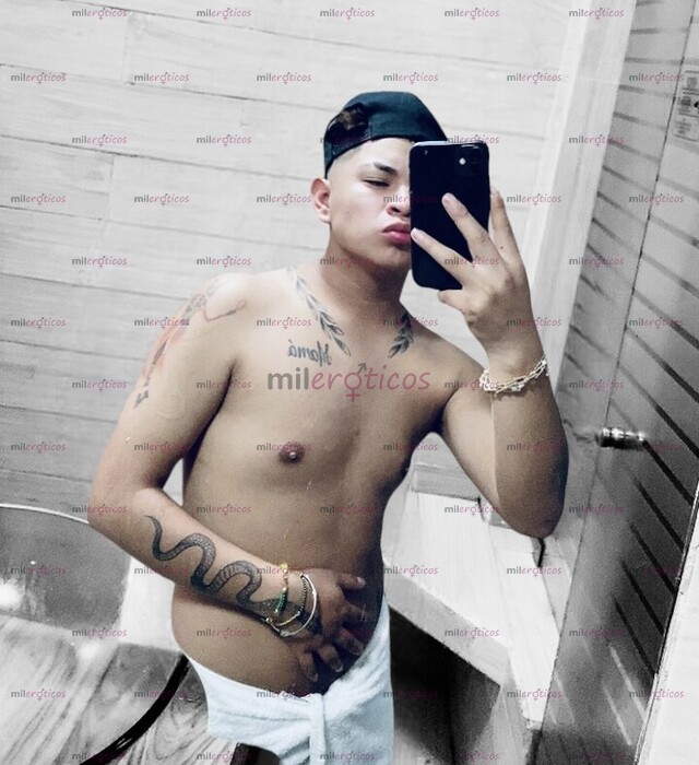 FOTOS DE JOVENCITO 23 AÑITOS, DISPONIBLE PARA PASARLA RICO CON TIGO. CONTÁCTAME !!