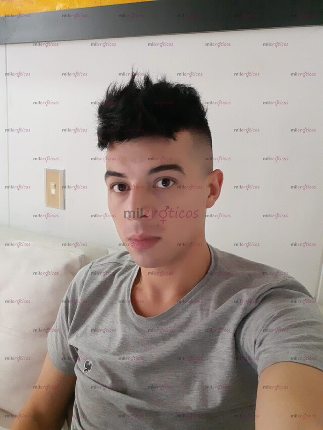 FOTOS DE UNIVERSITARIO SERIO PAS CON GANAS DE COMPLACERTE 3227053764