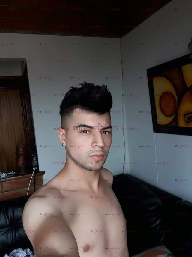 FOTOS DE UNIVERSITARIO SERIO PAS CON GANAS DE COMPLACERTE 3227053764