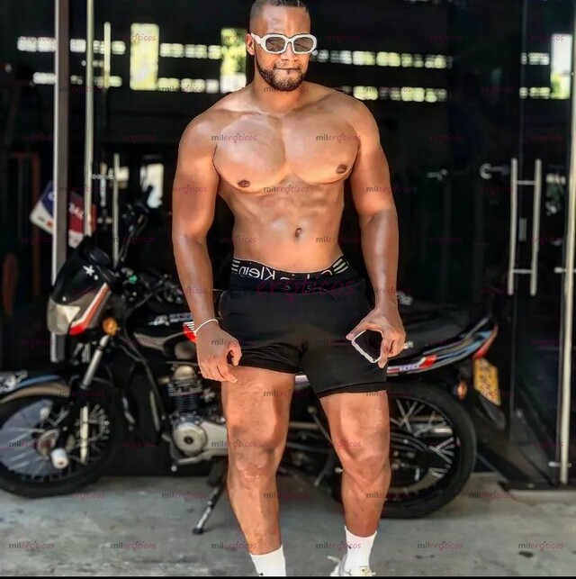 FOTOS DE NEGRO FUEGO DISPUESTO A ATENDERTE SIEMPRE