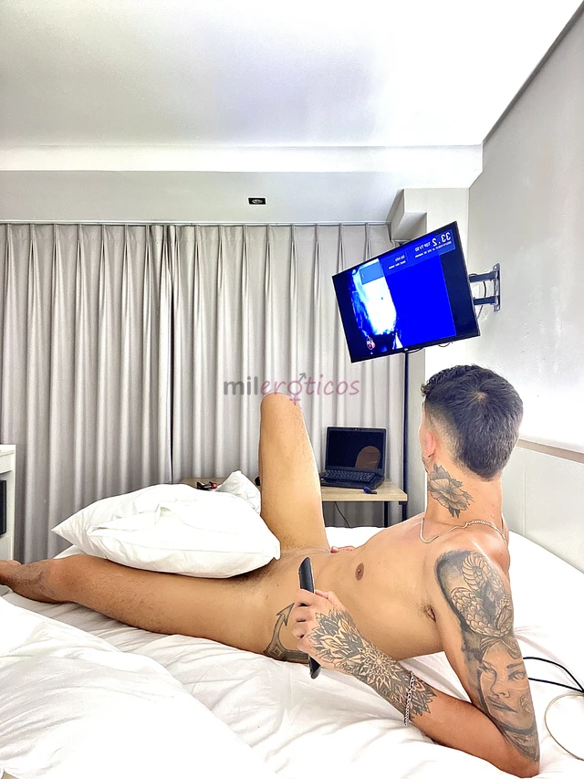 Novidade em sorocaba sou barbeiro naturista e atendo a vontade de cueca ou nu como preferir com opcao de finalizar com muita putaria e sacanagemlocal...