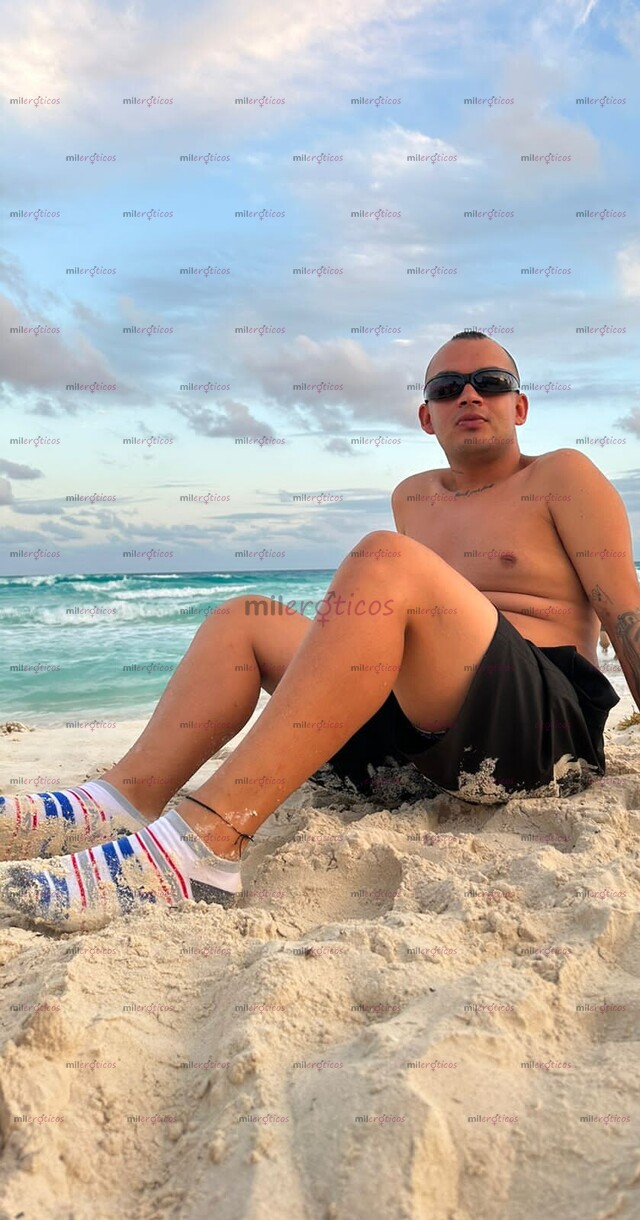 FOTOS DE MORENO SERIO DE PASO POR PEREIRA CUENTO CON SITIO DISCRETO VENGO DE MENTE ABIERT