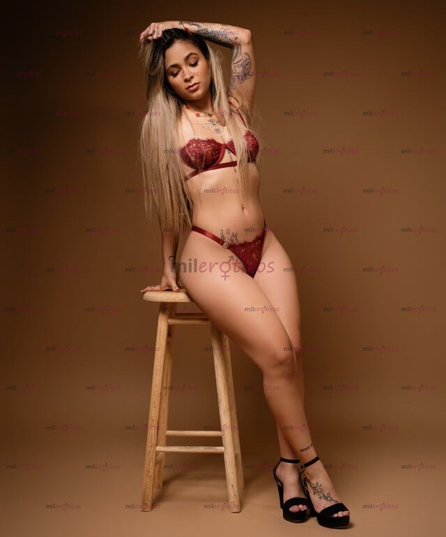 FOTOS DE NOVEDAD!! PRIMER DÍA POR ACÁ! JOVENCITA HERMOSA CARA CUERPO Y TRATO.