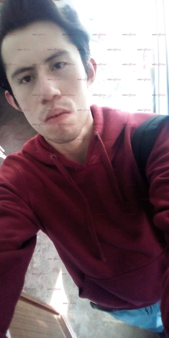 FOTOS DE VERSÁTIL VICIOSO CON GANAS DE HACERTE DISFRUTAR EN LA CAMA.