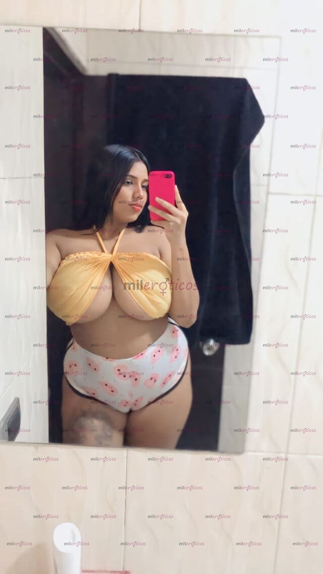 FOTOS DE MORENA TETONA, Y CON MUCHO DESEO DE SACAR TU RICA LECHITA