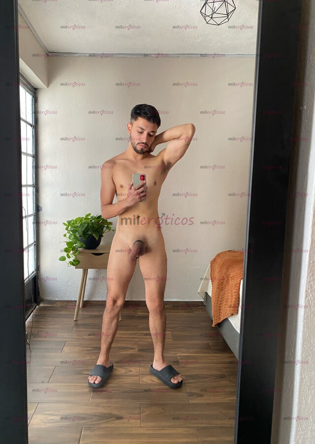 FOTOS DE JOVEN VERGON, GUAPO CON BARBA, BUENA ONDA, PARA PASAR UN MOMENTO AGRADABLE