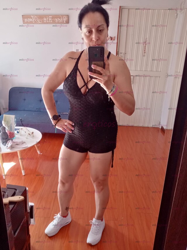 FOTOS DE DAMA ELEGANTE MADURA Y COMPLACIENTE DISPUESTA PARA TI