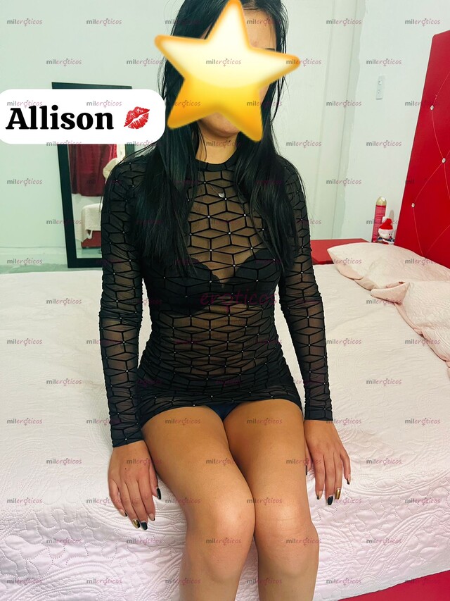 FOTOS DE SOY ALLISON UNA CHICA DELGADA CON RICA CADERA , ANSIOSA DE UNA GRAN VERGA