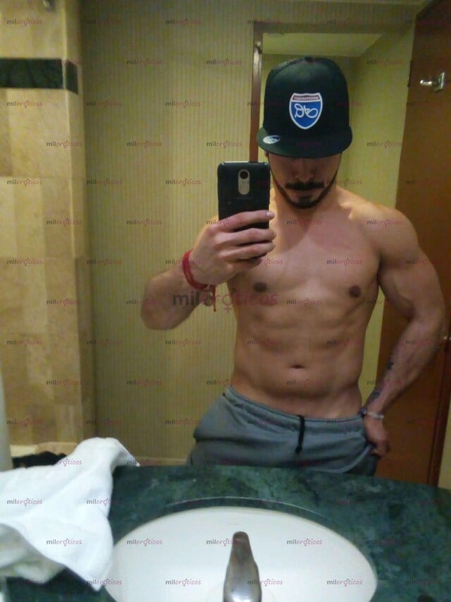 FOTOS DE MACHO DOMINANTE EL CASTIGADOR DISPUESTO A CUMPLIR TUS MÁS BAJOS DESEOS