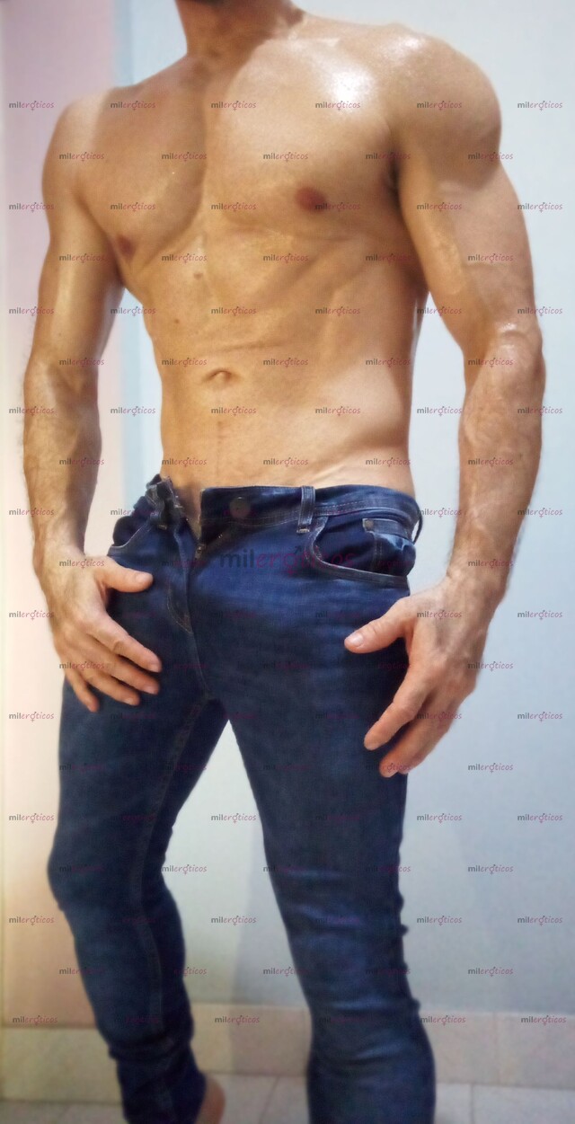 FOTOS DE ATLÉTICO, DOTADO100%HETERO Y CLASE ALTA!!!