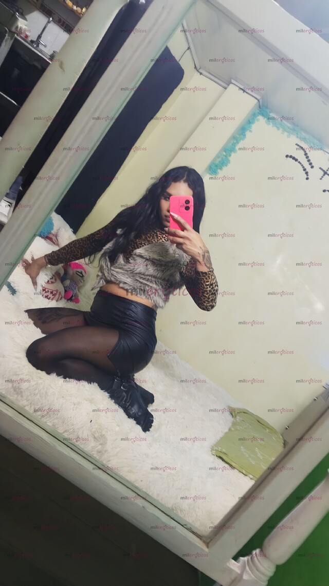 FOTOS DE RICA MORENA LATINA SUPER MÓRBOSA CON MUCHAS GANAS DE FOLLAR